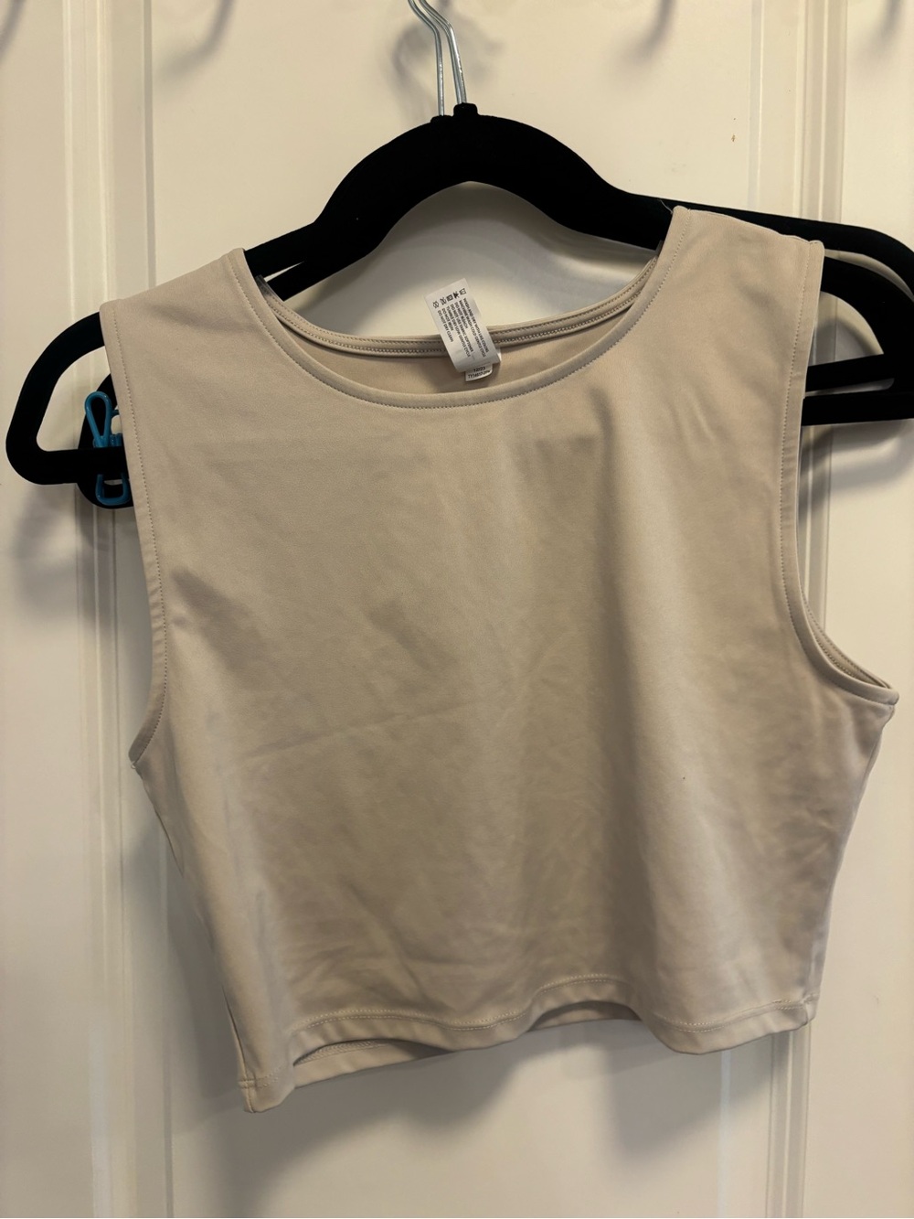 Yogalicious Cream Sleeveless Crop Tank